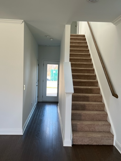 Building Photo - 913 Nance Ln