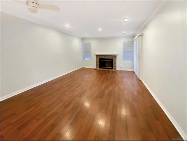 Building Photo - 12059 Alta Carmel Ct