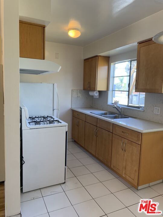 Building Photo - 12717 Washington Pl