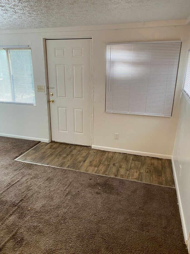 Building Photo - 53 1/2 E Emerling Ave  Akron Ohio