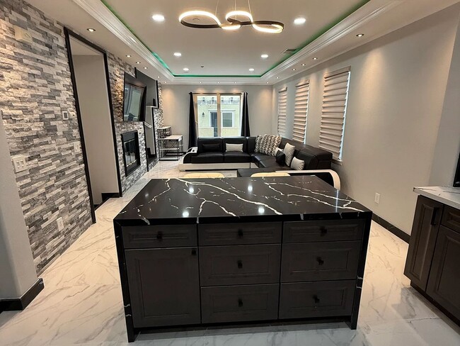 Building Photo - 2696 Escala Cir