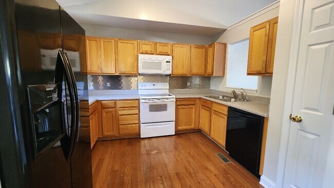 Foto del edificio - $500 off the first month