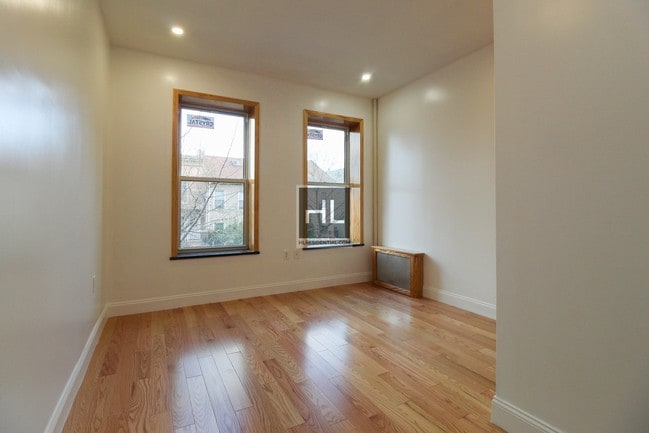 Building Photo - Flex 2 Bedroom on 16th In Gowanus