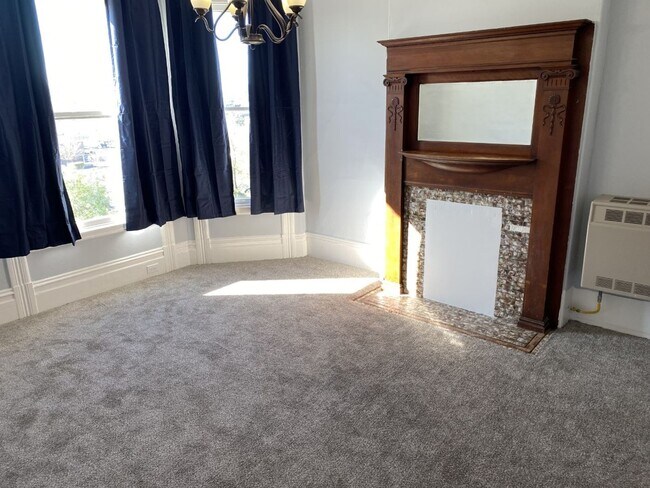 Foto del edificio - 2 Bedroom, 1 Bath Plus Office