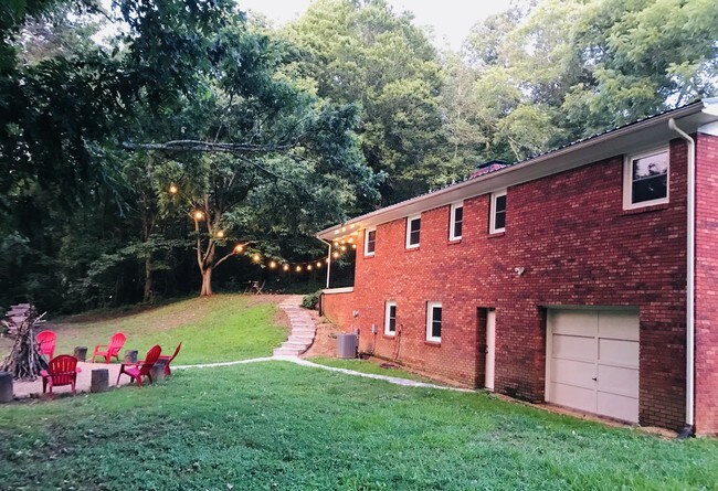 Building Photo - 17 Hummingbird Ln