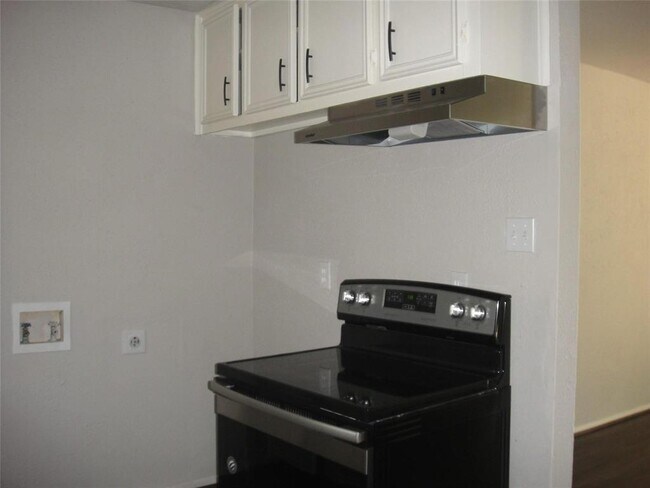 Foto del edificio - 3811 Cornell St