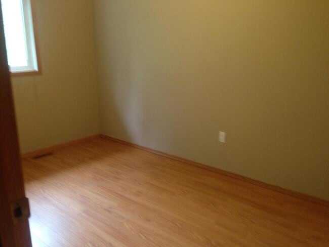 Building Photo - 4 bedroom in Grande Prairie AB T8V-5Y2