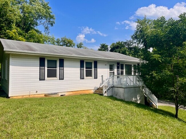 Foto del edificio - 1480 Boxwood Dr