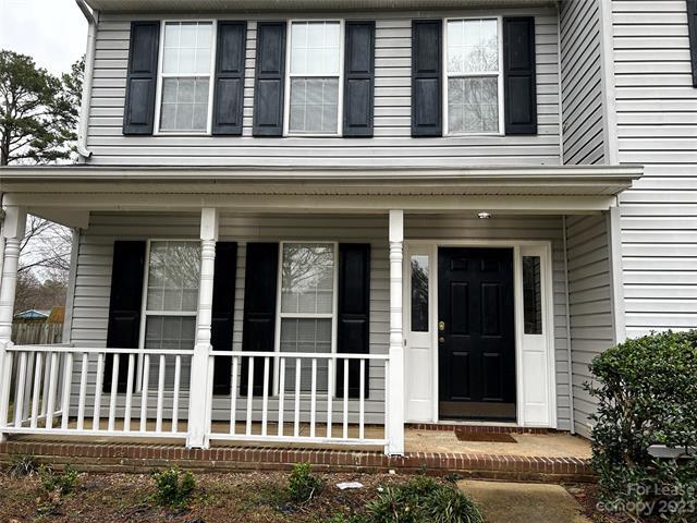Primary Photo - 5901 Thorn Hill Ln