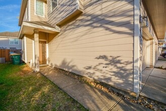 Building Photo - 6058 Shelbourne Park Ln