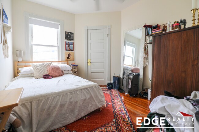 Foto del edificio - 14 Bennett St