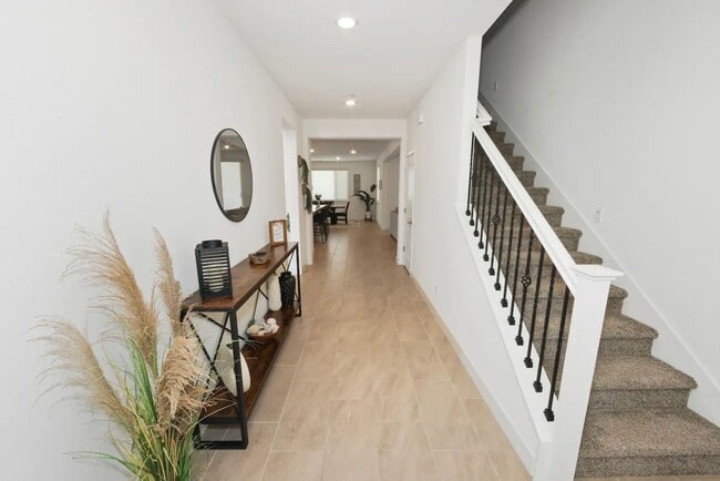 Building Photo - Exquisite 3/2.5 + Inlaw Quarters!  ELK GRO...