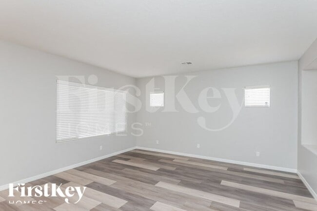 Building Photo - 5595 Criollo Dr