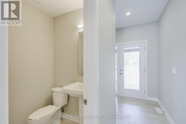 Building Photo - 1064 Kitigan Grove