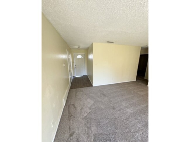 Foto del edificio - ****3 BEDROOM IN BALCH SPRINGS*****