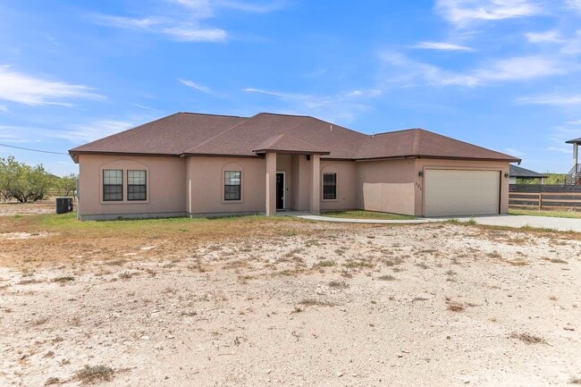 Building Photo - 484 La Vista Dr