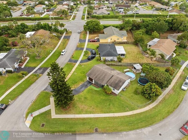 Foto del edificio - 9708 Alaska Cir