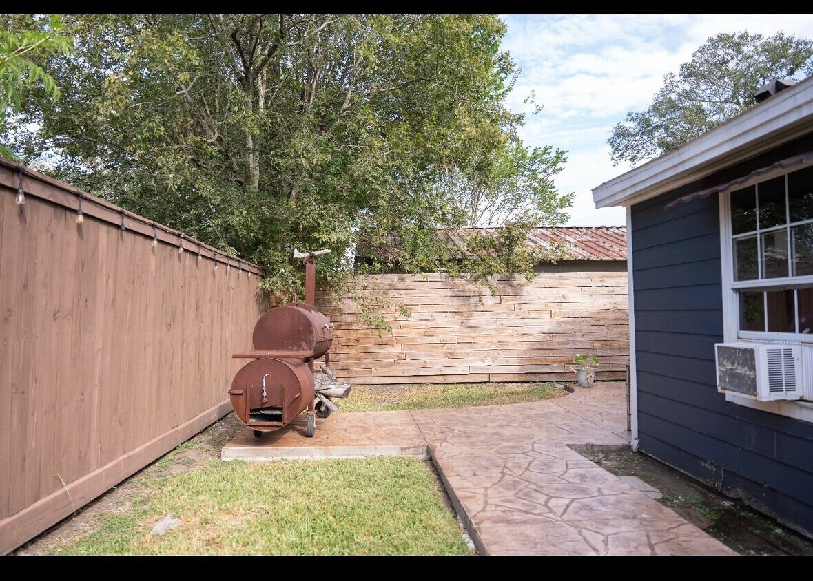 Foto del edificio - 2951 Iola St