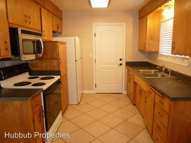 Building Photo - 3 br, 1 bath House - 2859 Robert Ct.