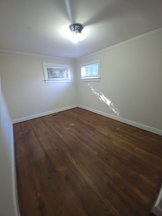 Building Photo - 58 Davis Ave