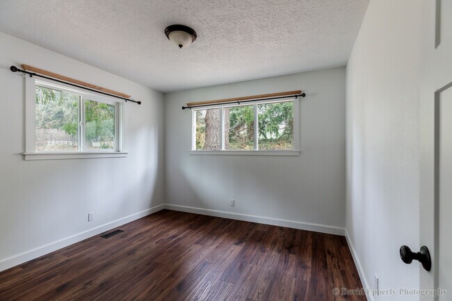 Building Photo - 34452 Pittsburg Rd