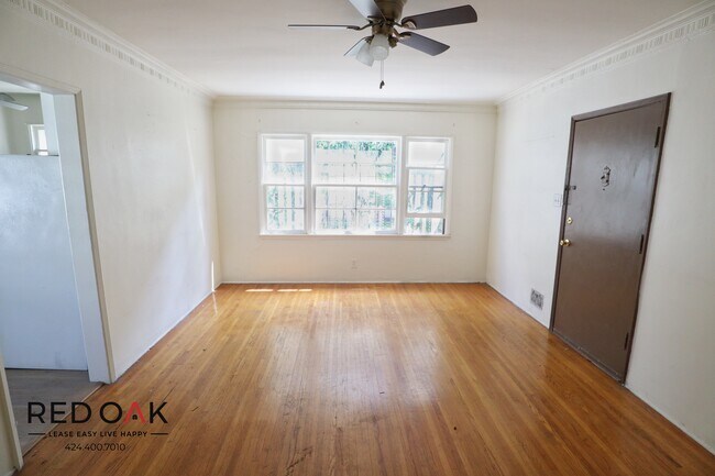Foto del edificio - 422 N Sierra Bonita Ave
