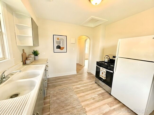 Foto del edificio - 3 Bed/1 Bath Single Family Home in Clairton