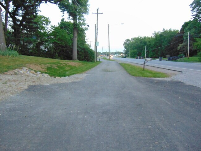 Building Photo - 5333 Bluffton Rd