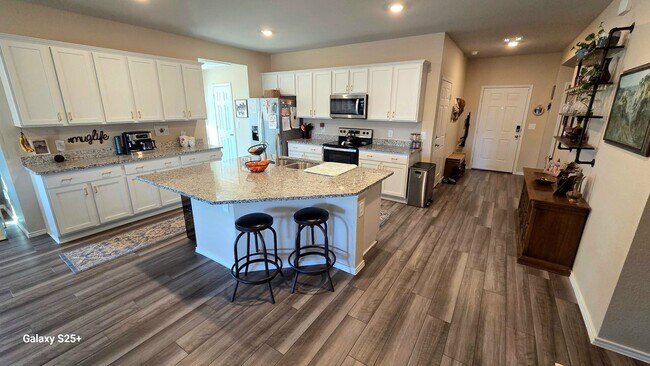 Building Photo - 2569 Merganser Dr