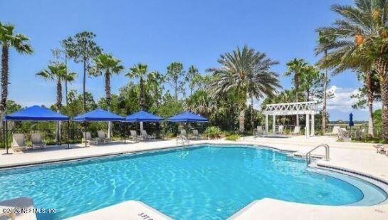 Foto del edificio - 1655 The Greens Way