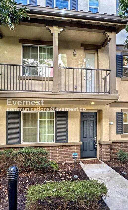 Foto principal - Modern Comfort Meets Convenience in Haywar...