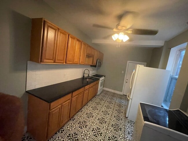 Building Photo - Charming 3BR House in Philadelphia