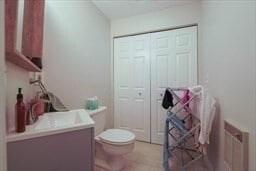 Building Photo - 65 Bayberry Ln