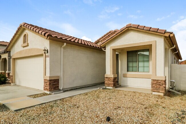 Building Photo - 25826 W Pleasant Ln
