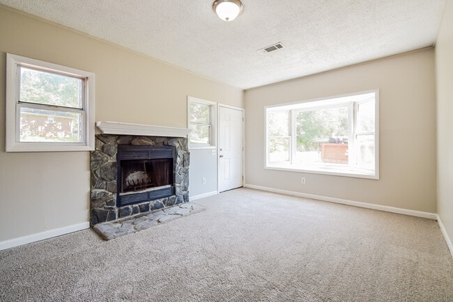 Building Photo - 101 Big Horn Rd