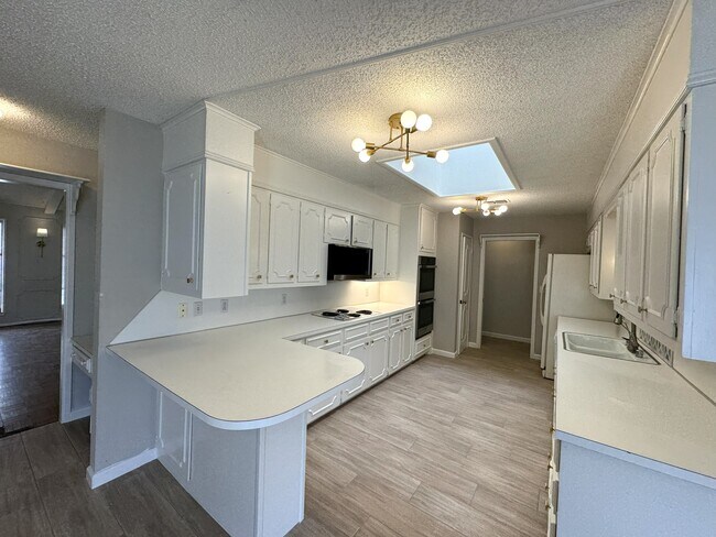 Foto del edificio - 2405 Stutz Plz