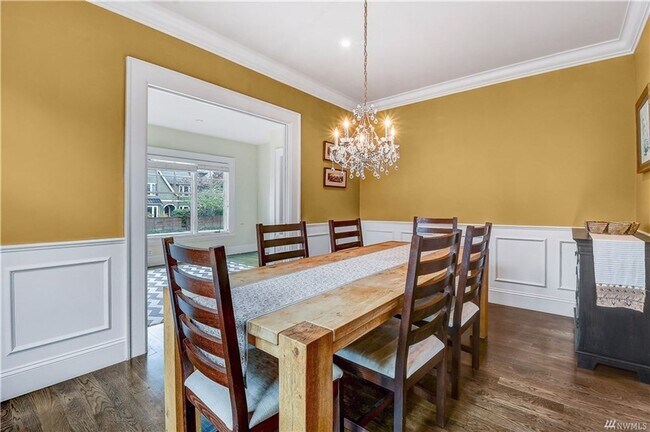Foto del edificio - Beautiful 5-Bed Home in Sought-After Madison Park - Available 5/15/26