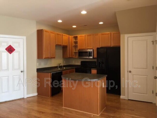 Foto del edificio - 378 Summergate Dr