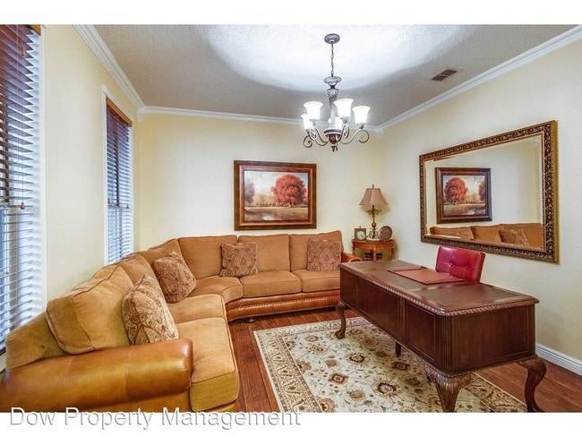 Building Photo - 5105 Broken Bow Dr