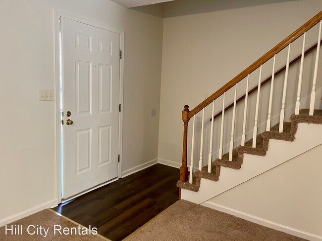 Building Photo - 3 br, 2.5 bath House - 104 Whispering Pine...