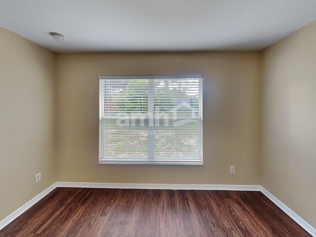 Building Photo - 1204 Mt McKinley Ct