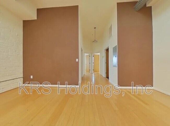 Building Photo - 1011 W Marshall St