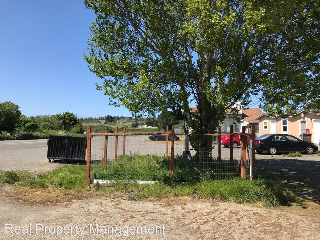 Foto del edificio - 2471-2487 Eel River Dr
