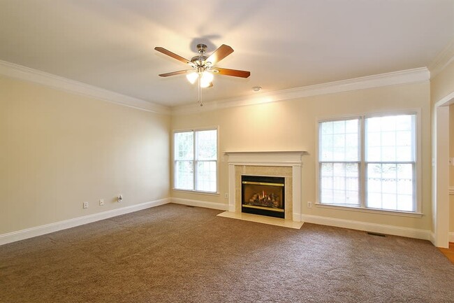 Building Photo - 16008 Cranleigh Dr