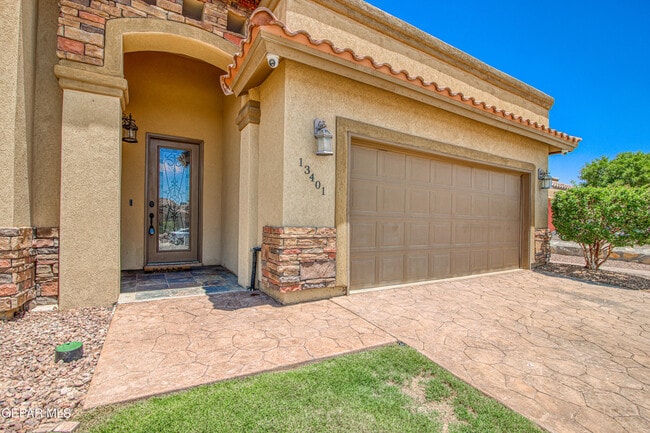 Foto del edificio - 13401 Emerald Pond Dr