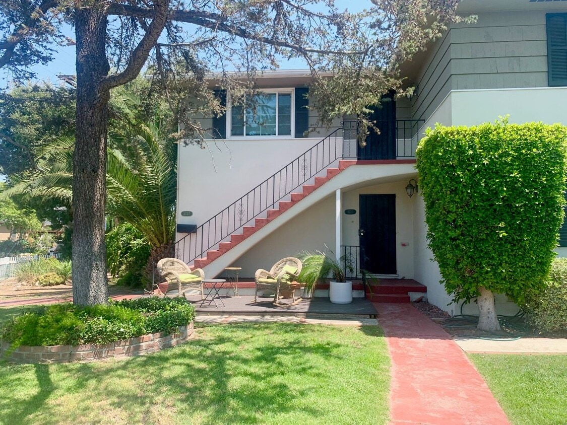 47254727 Park Blvd Unit 4727 Park Blvd., San Diego, CA 92116 Room