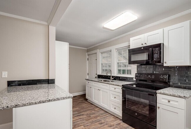 Foto del edificio - Charming, Fully Updated Ranch Home Near Downtown Kannapolis!