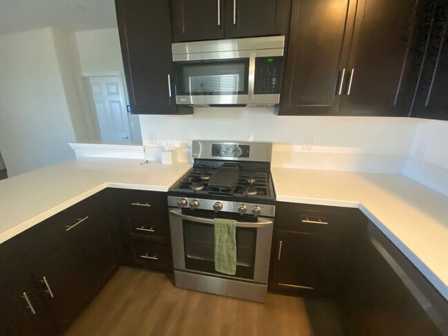 Building Photo - 4469 Hacienda Dr