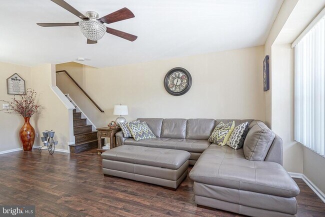 Building Photo - 5903 Coventry Way