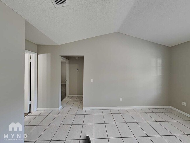 Foto del edificio - 6444 Diamond Leaf Ct N